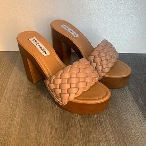 Steve Madden Amazed Nude Platform Heels